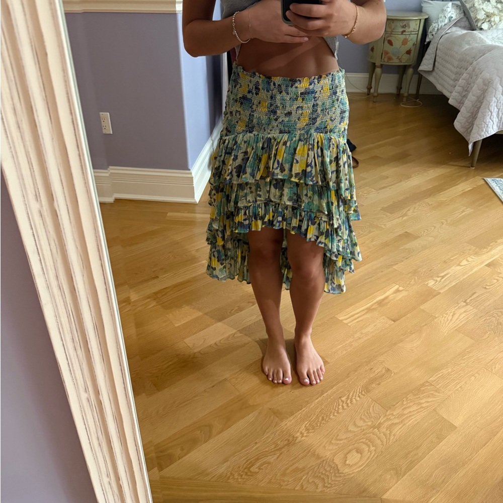 Loveshack fancy petite hi-low skirt perfect condition
